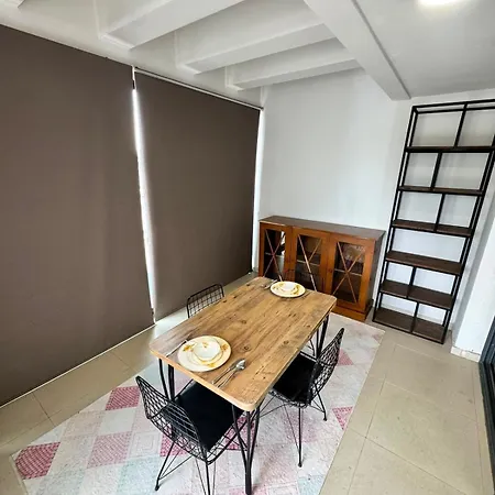 Apartamento Walking Distance To Bars And Casinos In The Center Nicosia